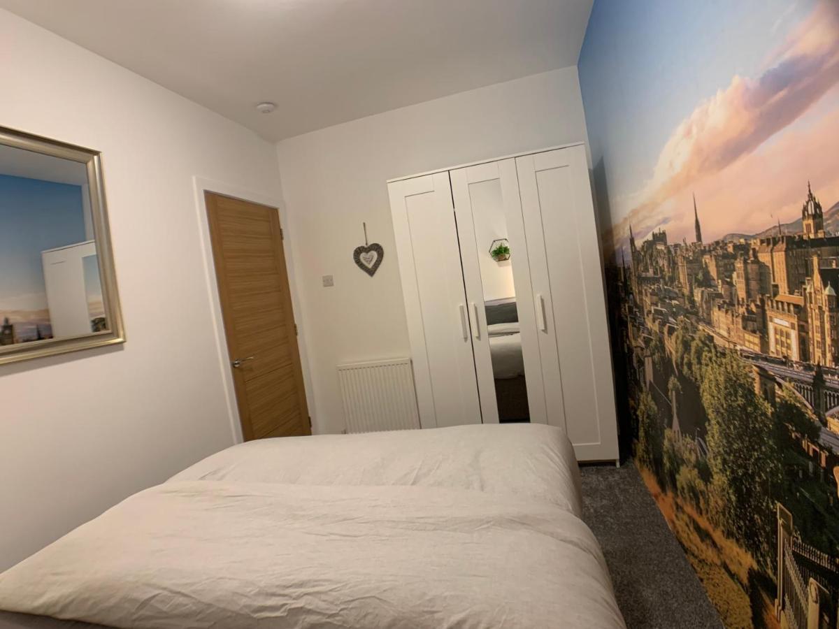 אדינבורו Maria- Bright And Modern City Center Apartment . מראה חיצוני תמונה