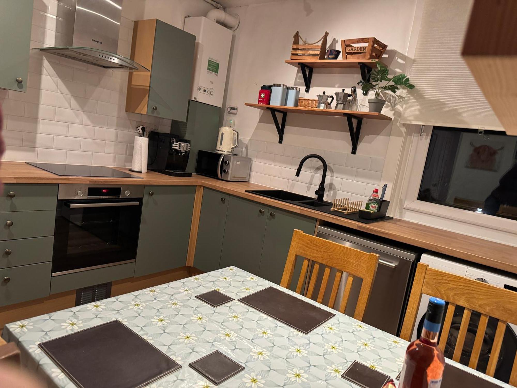 אדינבורו Maria- Bright And Modern City Center Apartment . מראה חיצוני תמונה